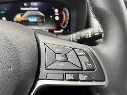 Photo 13 Nissan Juke  HYBRID 143