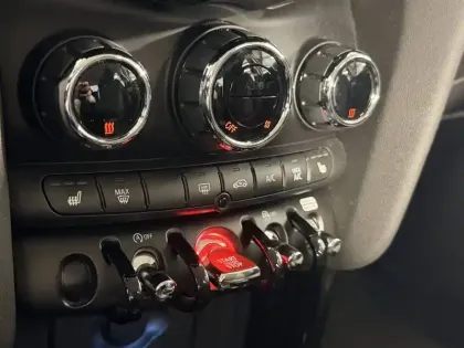 Photo 36 Mini Mini Hatch 5 Portes Cooper 136 ch DKG7