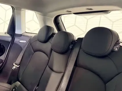 Photo 19 Mini Mini Hatch 5 Portes Cooper 136 ch DKG7