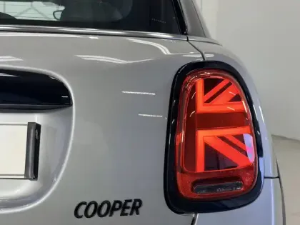 Photo 22 Mini Mini Hatch 5 Portes Cooper 136 ch DKG7