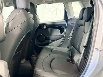 Photo 15 Mini Mini Hatch 5 Portes Cooper 136 ch DKG7