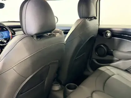 Photo 14 Mini Mini Hatch 5 Portes Cooper 136 ch DKG7