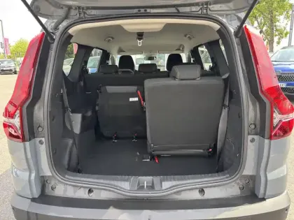Photo 20 Dacia Jogger  Hybrid 140 7 places GSR2
