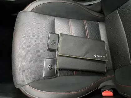 Photo 41 Renault Arkana  E-Tech hybride 145