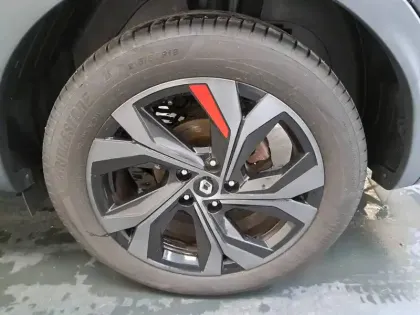 Photo 17 Renault Arkana  E-Tech hybride 145