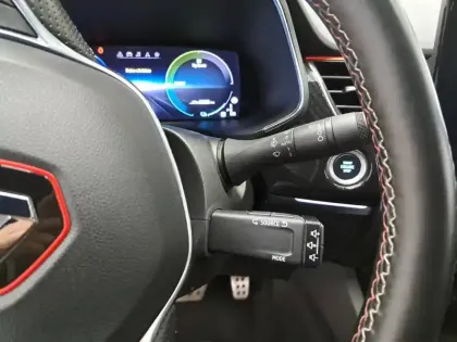 Photo 31 Renault Arkana  E-Tech hybride 145