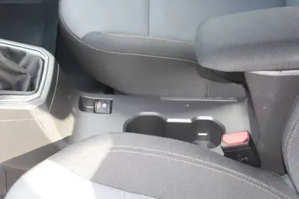 Photo 48 Dacia Jogger  Hybrid 140 7 places GSR2