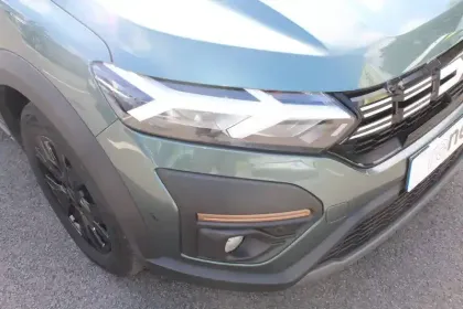 Photo 20 Dacia Jogger  Hybrid 140 7 places GSR2