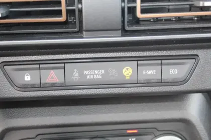 Photo 55 Dacia Jogger  Hybrid 140 7 places GSR2