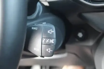 Photo 60 Dacia Jogger  Hybrid 140 7 places GSR2