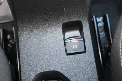 Photo 8 Dacia Jogger  Hybrid 140 7 places GSR2