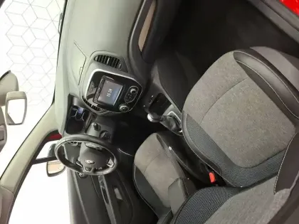 Photo 8 Renault Captur  dCi 90 Energy EDC