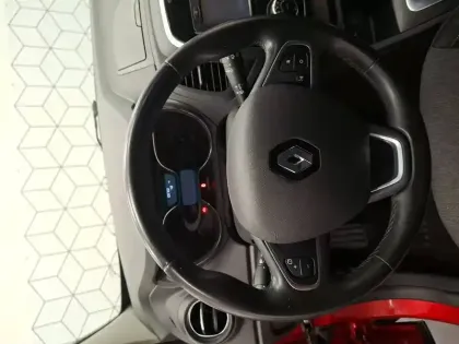 Photo 18 Renault Captur  dCi 90 Energy EDC