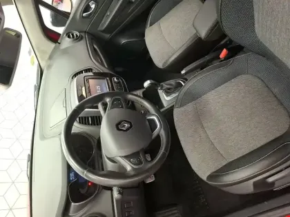 Photo 11 Renault Captur  dCi 90 Energy EDC