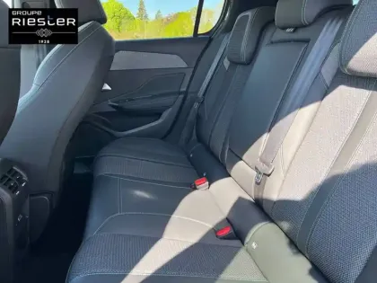 Photo 11 Peugeot 308  SW PureTech 130ch S&S BVM6