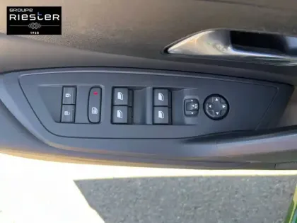 Photo 14 Peugeot 308  SW PureTech 130ch S&S BVM6