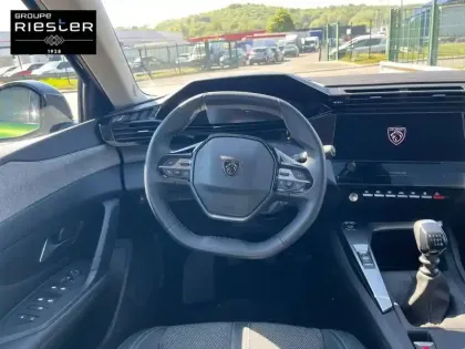 Photo 8 Peugeot 308  SW PureTech 130ch S&S BVM6