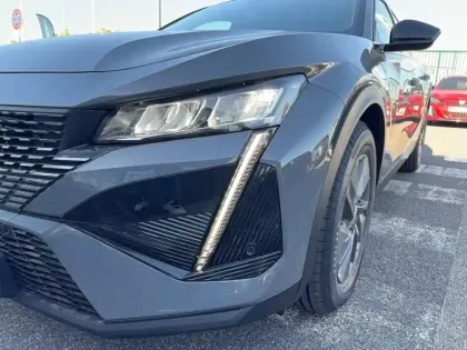 Photo 12 Peugeot 408  Hybrid 145 e-DCS6