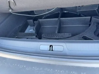 Photo 15 Peugeot 408  Hybrid 145 e-DCS6