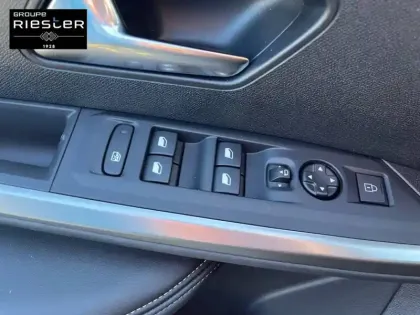 Photo 19 Peugeot 3008  Hybrid 145 e-DCS6