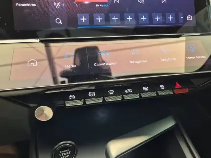 Photo 14 Peugeot 308  PHEV 225 e-EAT8