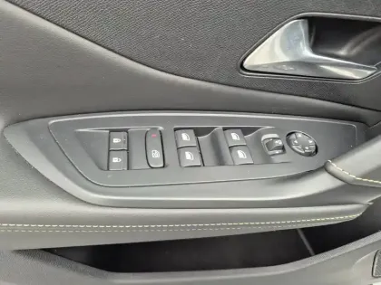 Photo 22 Peugeot 308  PHEV 225 e-EAT8