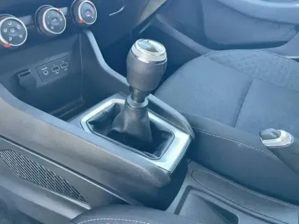 Photo 19 Renault Clio  Blue dCi 85