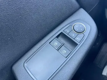 Photo 26 Renault Clio  Blue dCi 85