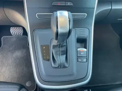 Photo 21 Renault Scenic  TCe 140 FAP EDC - 21