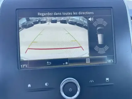 Photo 24 Renault Scenic  TCe 140 FAP EDC - 21