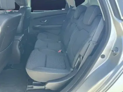 Photo 14 Renault Scenic  TCe 140 FAP EDC - 21