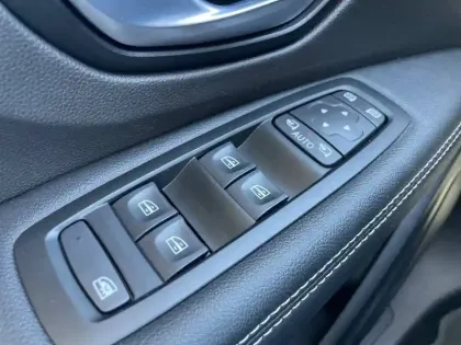 Photo 27 Renault Scenic  TCe 140 FAP EDC - 21