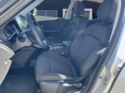 Photo 13 Renault Scenic  TCe 140 FAP EDC - 21