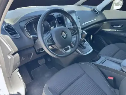 Photo 16 Renault Scenic  TCe 140 FAP EDC - 21