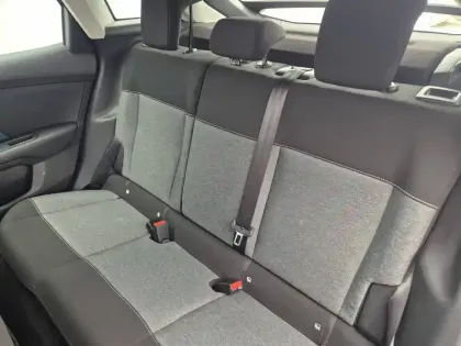 Photo 9 Citroën C4 e- 136 ch Automatique