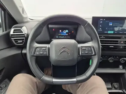 Photo 15 Citroën C4 e- 136 ch Automatique