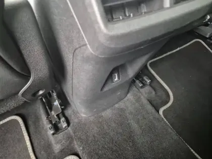 Photo 21 Citroën C5 aircross  Hybride Rechargeable 225 S&S e-EAT8