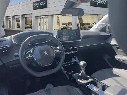 Photo 7 Peugeot 208  PureTech 100 S&S BVM6