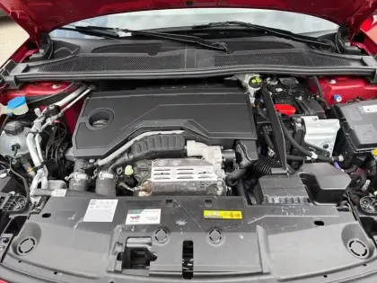 Photo 9 Peugeot 308  Hybrid 136 e-DCS6