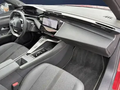 Photo 18 Peugeot 308  Hybrid 136 e-DCS6