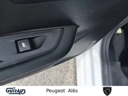 Photo 12 Peugeot 208  PureTech 100 S&S BVM6