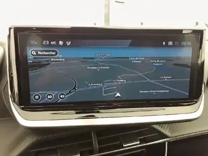 Photo 14 Peugeot 2008  PureTech 100 S&S BVM6