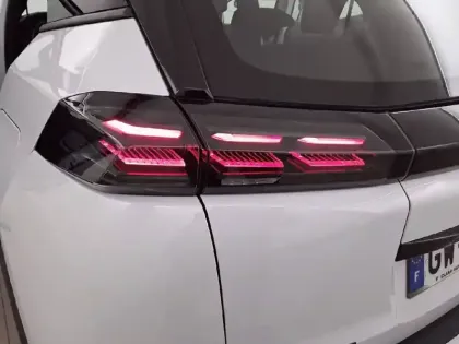 Photo 16 Peugeot 2008  PureTech 100 S&S BVM6