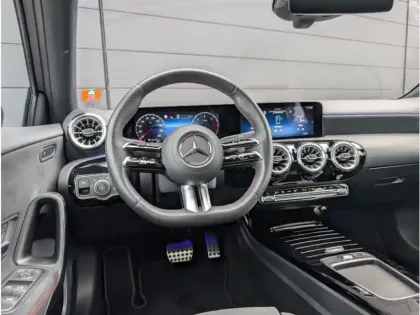 Photo 11 Mercedes Classe A 200 d 