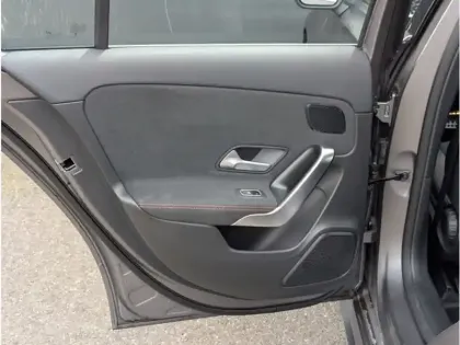 Photo 17 Mercedes Classe A 200 d 