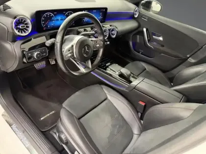 Photo 11 Mercedes Classe A 200 AMG Line