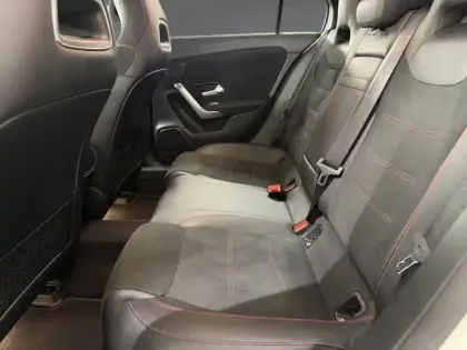 Photo 14 Mercedes Classe A 200 AMG Line