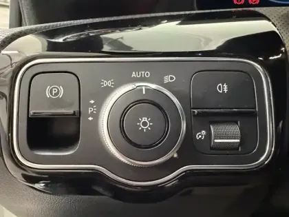 Photo 18 Mercedes Classe A 200 AMG Line