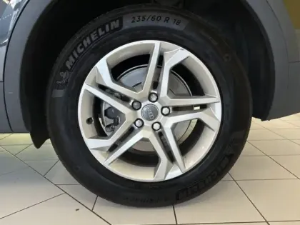 Photo 11 Audi Q5 Quattro 2.0 190 ch S-tronic7 T