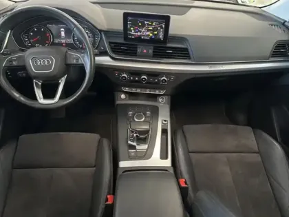 Photo 10 Audi Q5 Quattro 2.0 190 ch S-tronic7 T